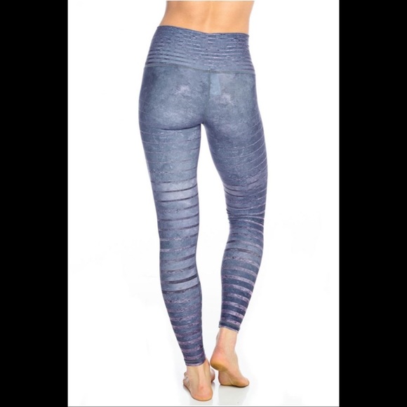 NWT Niyama Sol Granite Stripe Barefoot Legging - Picture 2 of 6